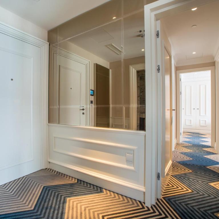 Boutique Hotel La Roche - Deluks Apartman Tipa "Suite" sa 2 Spavaće Sobe i Pogledom na More - 7