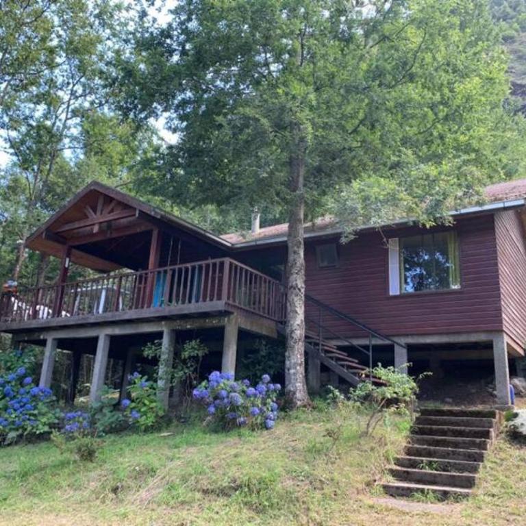 Casa Orilla Lago Cólico - Three-Bedroom House - 1