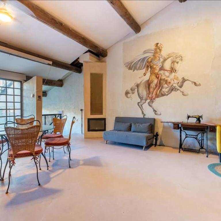 Loft de 150m2 avec terrasse - Apartment - 6