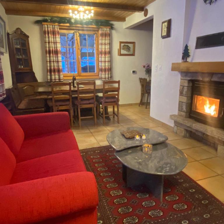 Chalet Rustique à La Tzoum' - Chalet - 2