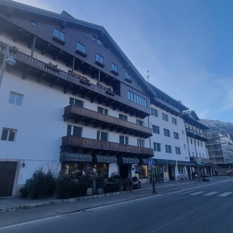 Studio Apartment Ariston in centro a Cortina - Appartamento con 1 Camera da Letto - 23