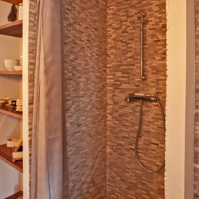 Mira appartement climatisé vue mer centre de Calvi proche port et plage - Appartement - 10