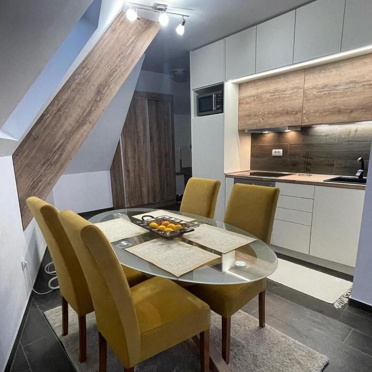 SKY PEAK KRALJEVI ČARDACI APARTMENT - Apartman sa 1 Spavaćom Sobom - 1