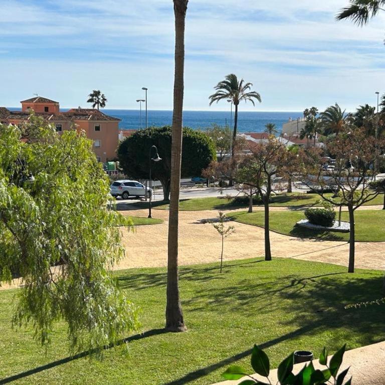 La Cala 2 Bedroom Apt with Sea View and Pool View - Apartamento - 27