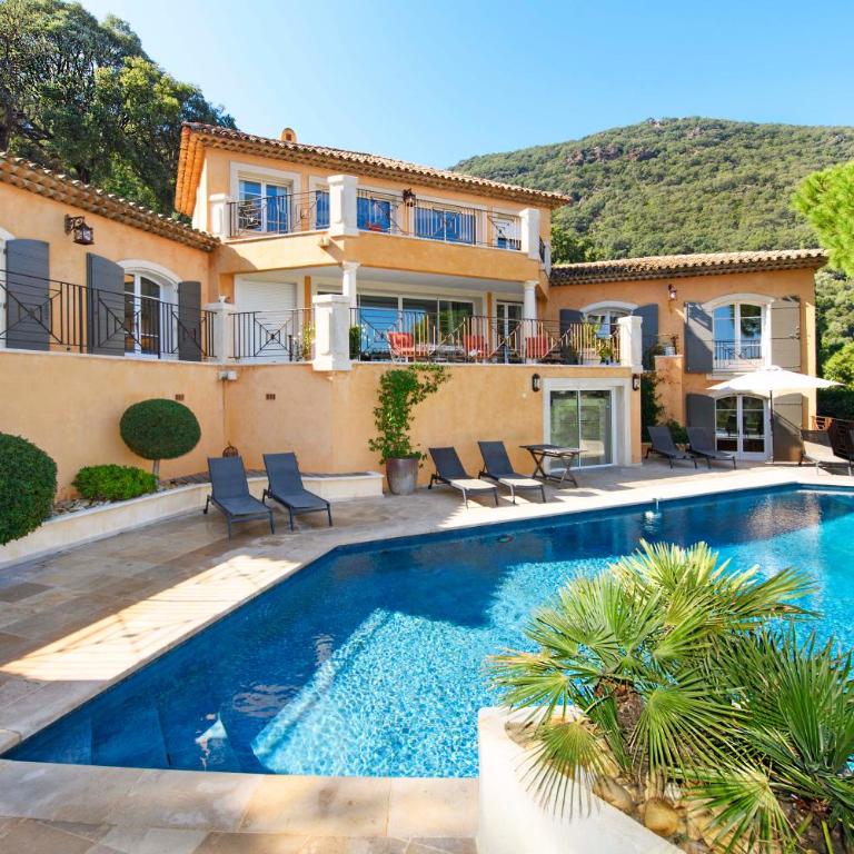 Villa Darius Belle et grande villa, piscine, clim, vue mer Cavalaire sur Mer - Villa with Sea View - 3