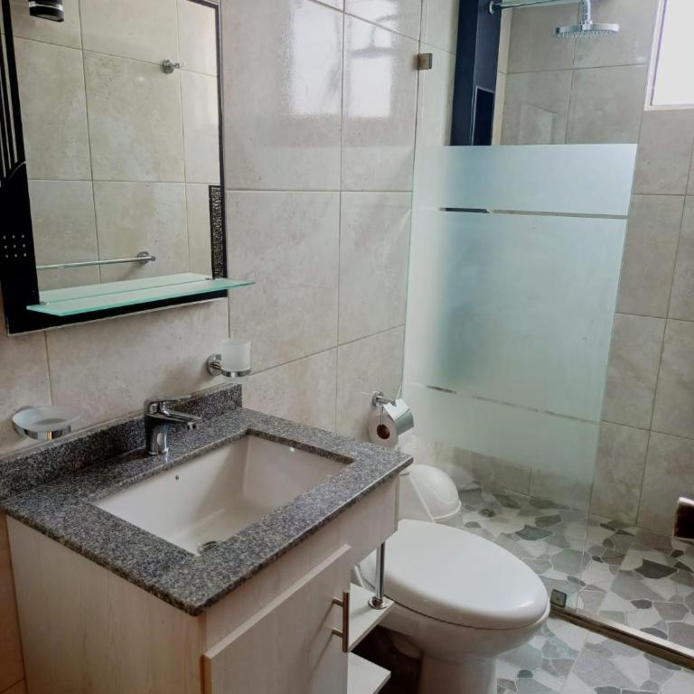 Apartamento El Eden cerca Embajada Americana y Solca - Apartamento de 3 dormitorios - 22