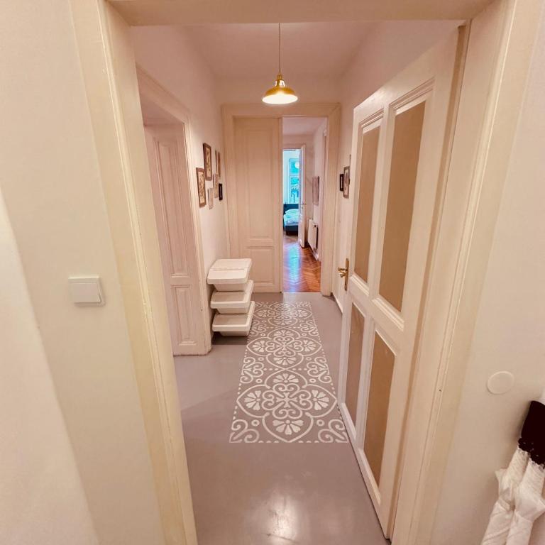Villa Traun - Ferienwohnung mit Balkon (Top3) - 3
