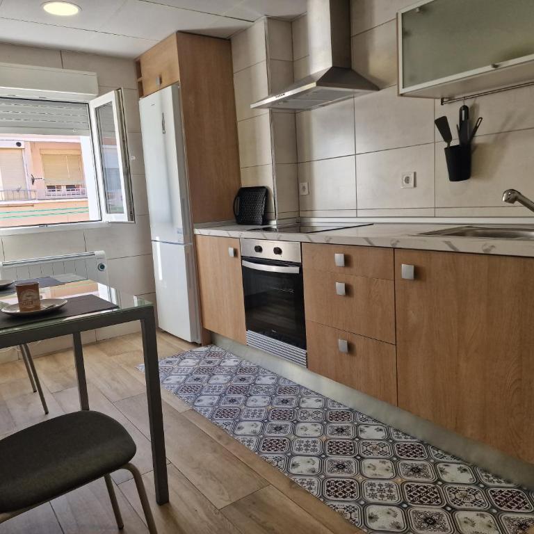 PASARELA ALMOZARA HOME & Parking gratis - Apartment - 9