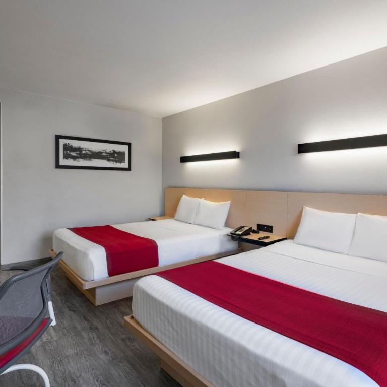 City Express by Marriott Guadalajara Aeropuerto - Double Room with Two Double Beds - 3