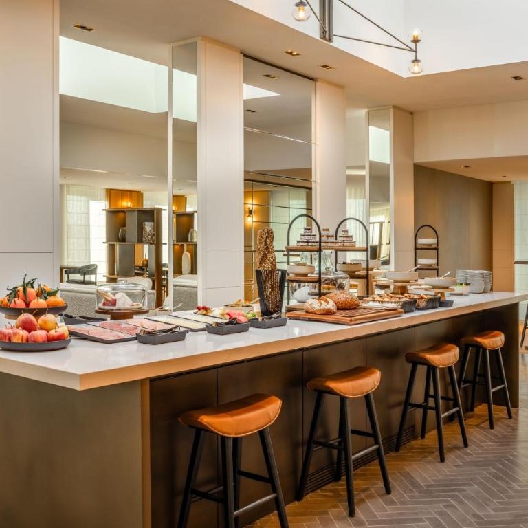 Munich Marriott Hotel City West - Executive Zimmer mit Kingsize-Bett - Zugang zur Club Lounge - 13
