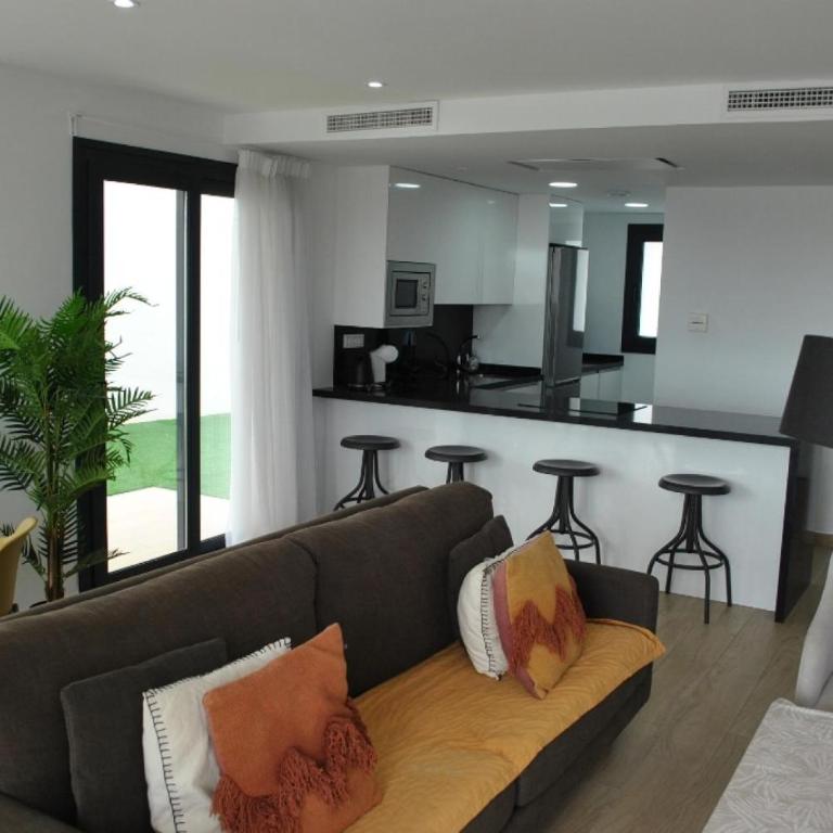 PANORAMISCH modern vakantiehuis in Finestrat bij Benidorm met 3 slaapkamers, gelegen op de 1ste lijn met privézwembad en omheinde privétuin, zicht op zee, de bergen met 'Kilómetro Vertical del Puig Campana' en op de skyline van Benidorm City en Finestrat - Casa de 3 dormitorios - 15