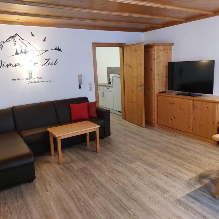 Haus Lenz - Großes Apartment mit 2 Schlafzimmern und einem Balkon - 1