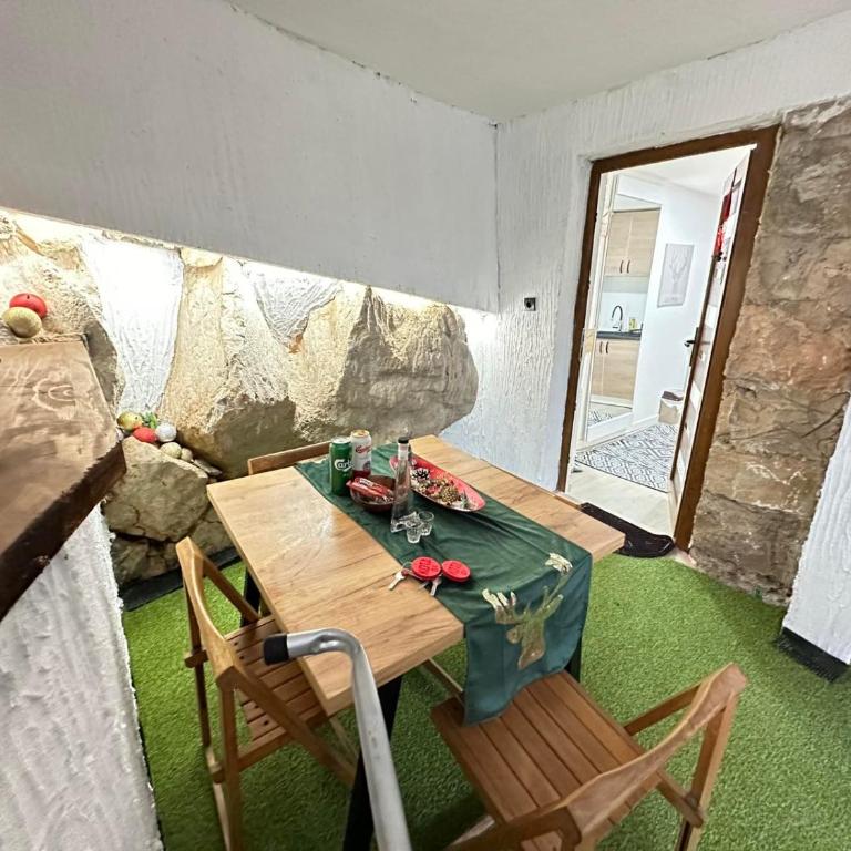 KOTA - Prime Location - Deluxe Studio - 3