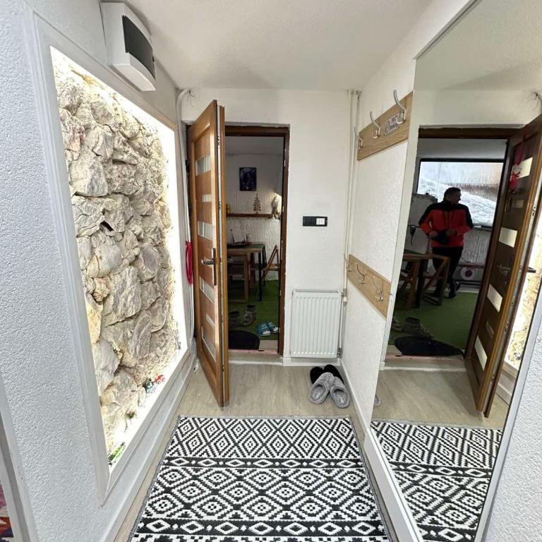 KOTA - Prime Location - Deluxe Studio - 2