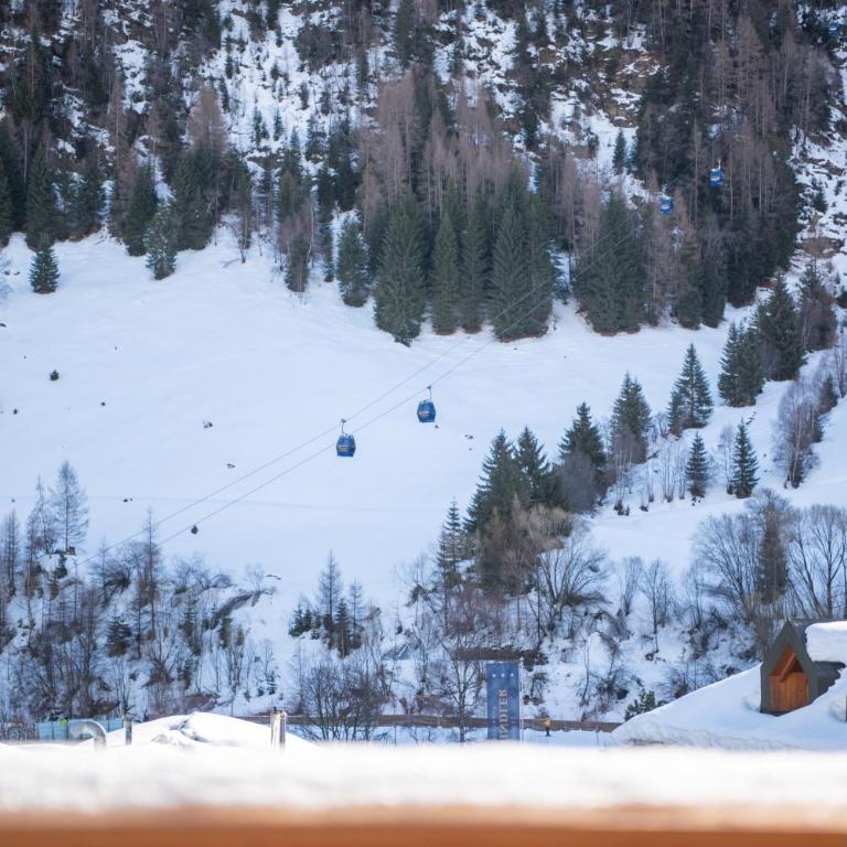 Chalet Marmotta CULM - Luxus Chalet Ski-In Ski-Out - Apartment - auf 2 Etagen - 21