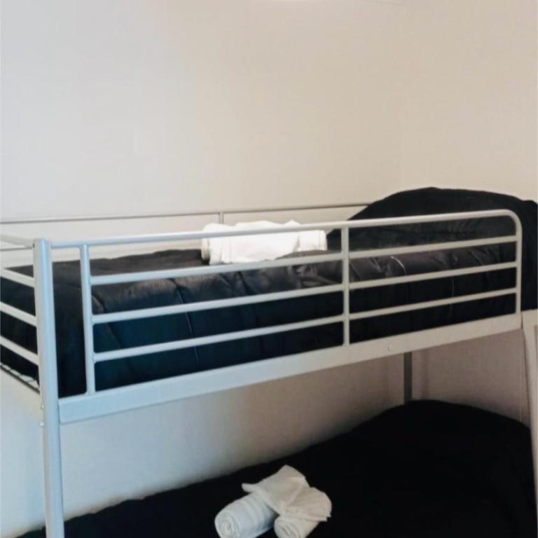 MADA'S APARTMENT COMFORT - One-Bedroom House - 19