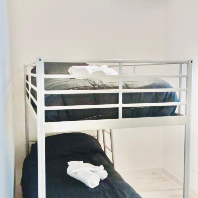 MADA'S APARTMENT COMFORT - One-Bedroom House - 16