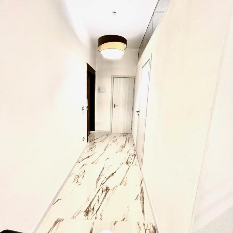 MADA'S APARTMENT COMFORT - One-Bedroom House - 2