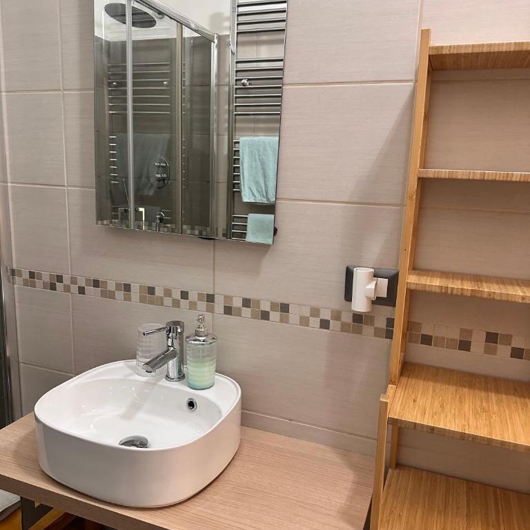 Mio House Vatican - Camera Matrimoniale con Bagno Privato - 8