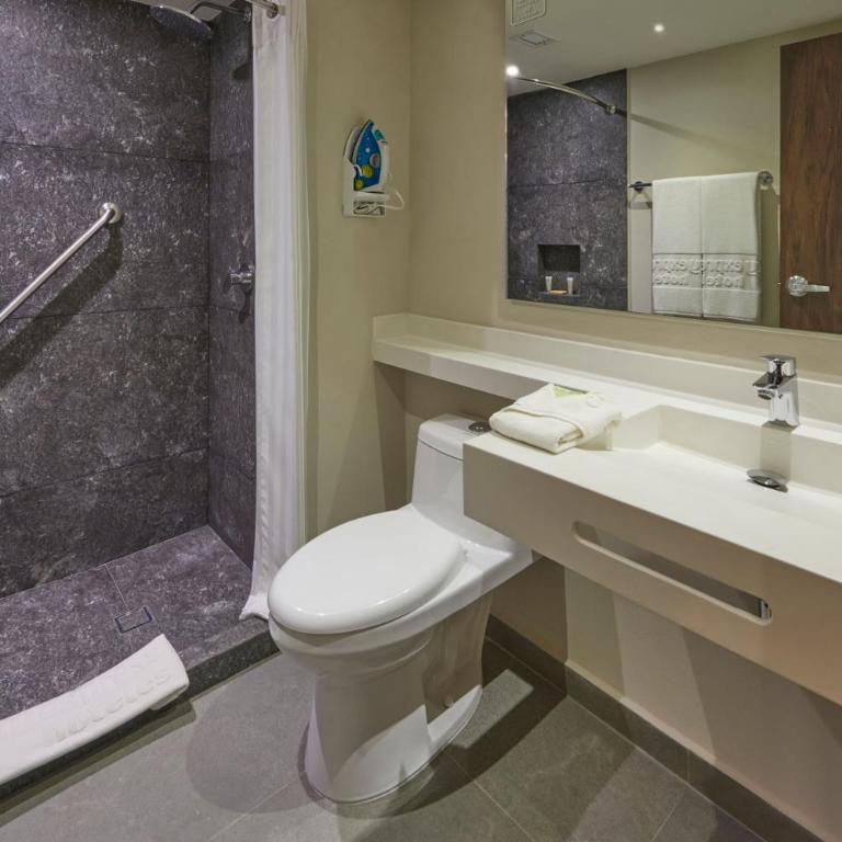 City Express by Marriott Cancun Aeropuerto - Double Room with Two Double Beds - 5