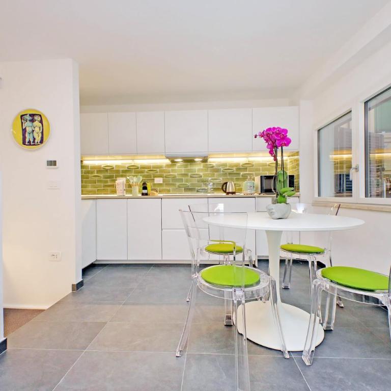 YCH-Casa Indipendente in zona Prati - Appartement 2 Chambres - 56