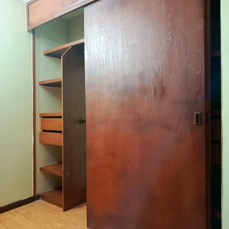 Departamento completo cerca de Embajada Americana - Three-Bedroom Apartment - 5