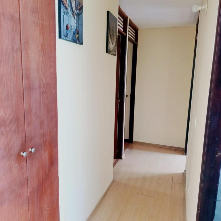 Departamento completo cerca de Embajada Americana - Three-Bedroom Apartment - 7