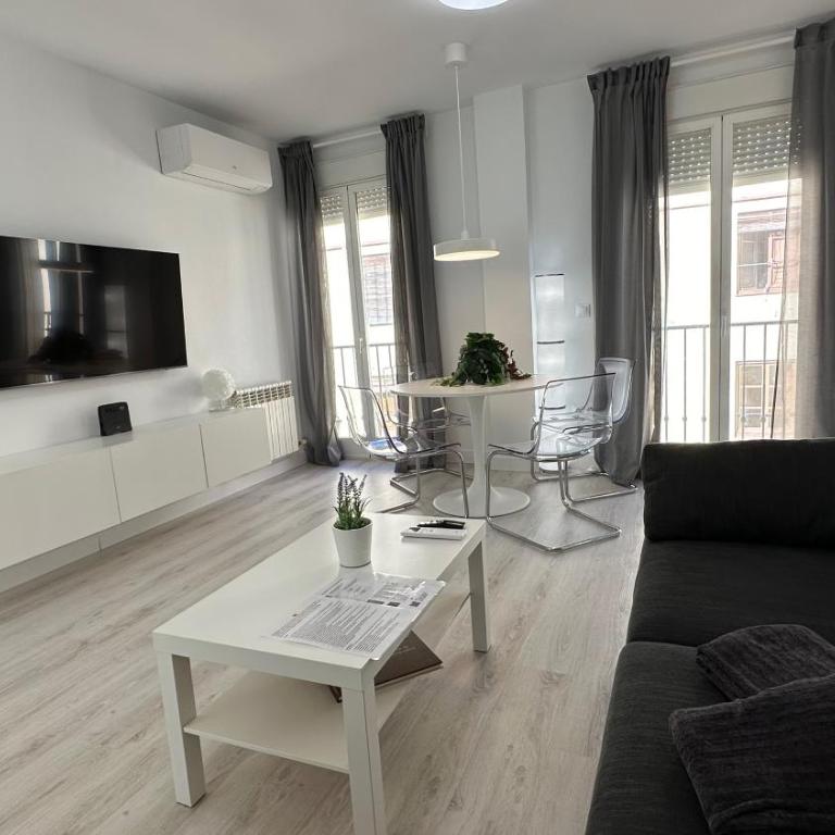 Ático en el centro de Granada - Two-Bedroom Apartment - 1