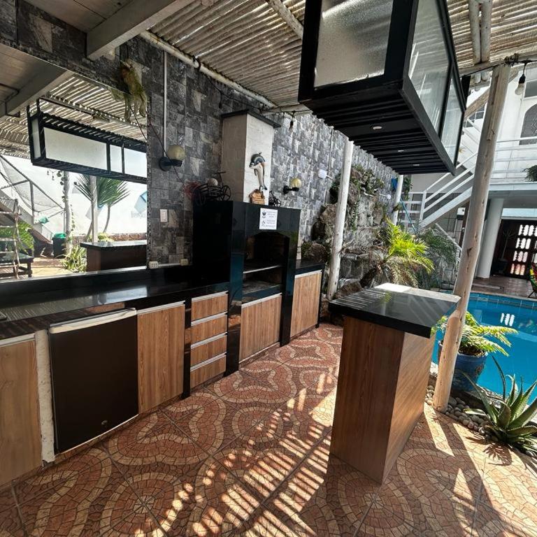 Playa Arica Backpackers - Double Room with Pool View - 12