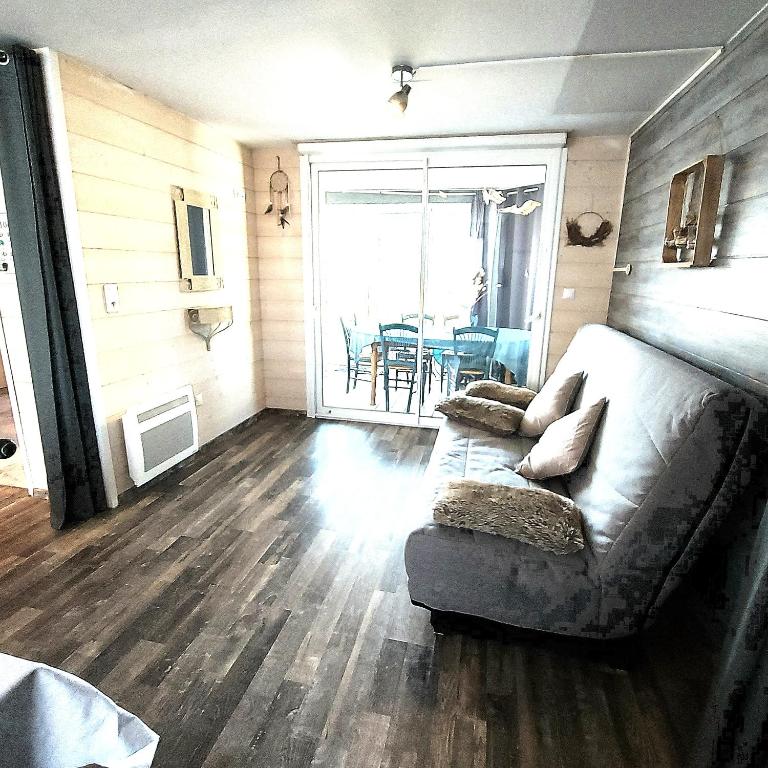 A seulement 150m plage et rue piétonne, maison 90m2, 6 personnes avec parking privé et 2 terrasses sud - Maison 2 Chambres - 16