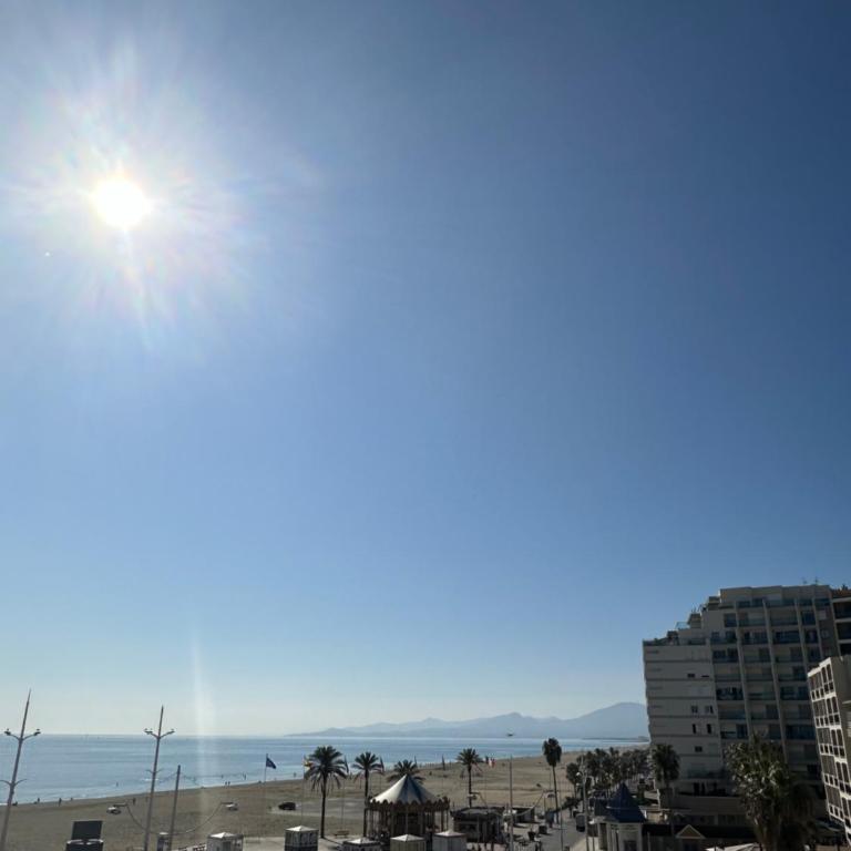 MAGNIFIQUE VUE MER F2 45 m2 climatisé avec balcon - Apartamento de 1 dormitorio - 52