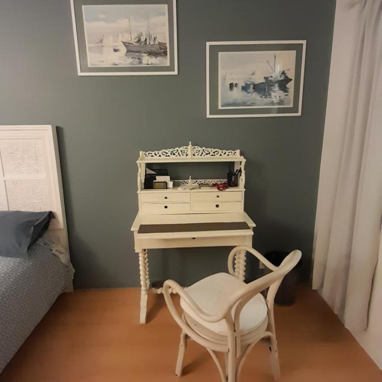 Homestay Rooms Paris Porte de Versailles - Chambre Simple - Vue sur Jardin - 2