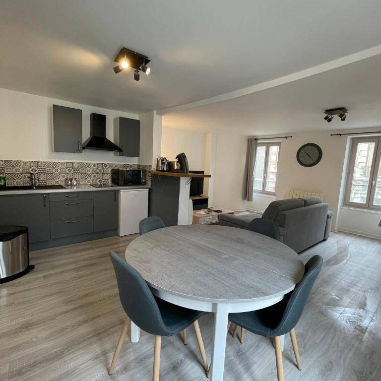 Le Duplex - Hyper centre - Tout équipé - Parking - Appartement 1 Chambre - 1