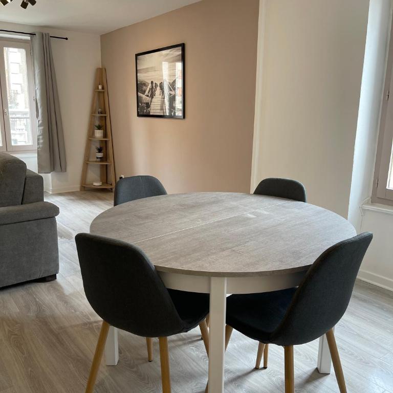 Le Duplex - Hyper centre - Tout équipé - Parking - Appartement 1 Chambre - 16