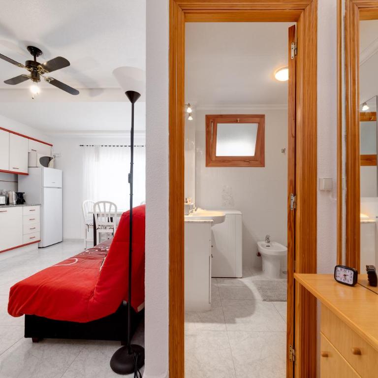 Lovely Apartment Near The Sea - One-Bedroom Apartment - 10