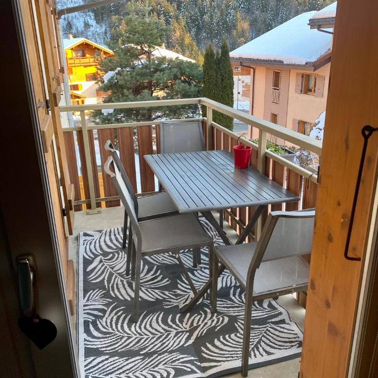 Appart entre lac et montagne - Appartement avec Balcon - 13