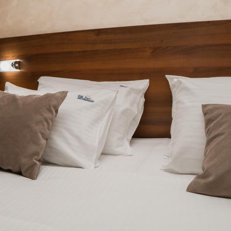 Hotel Damis - Triple Room - 8