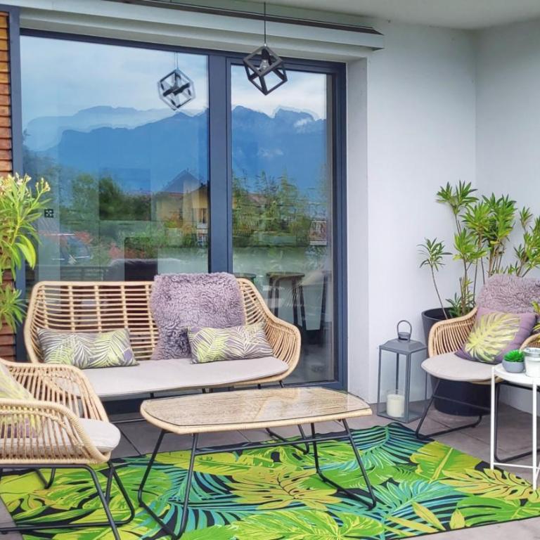 Montreux Holiday Home - Deluxe Villa - 3