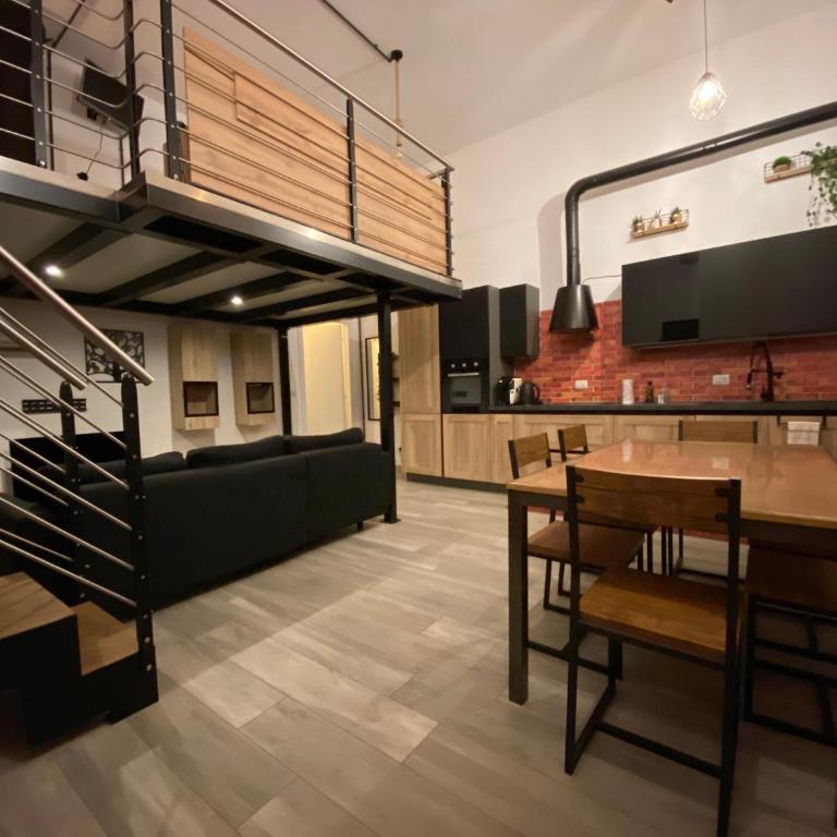Urban Nest Loft Maggiore - Appartamento con 1 Camera da Letto - 1