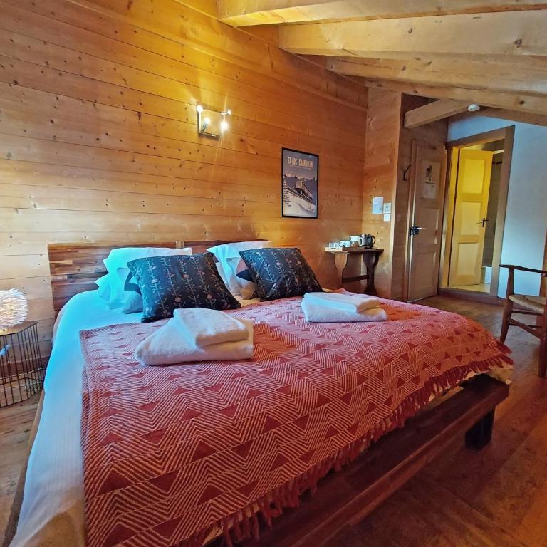 Gîte du Prilet - Familienzimmer mit Bergblick - 4