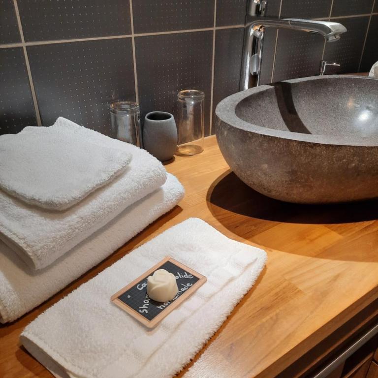 Au Cœur des Lacs - Chambres d'hôtes & spa - Chambre Double avec Terrasse - Belbriette - 6