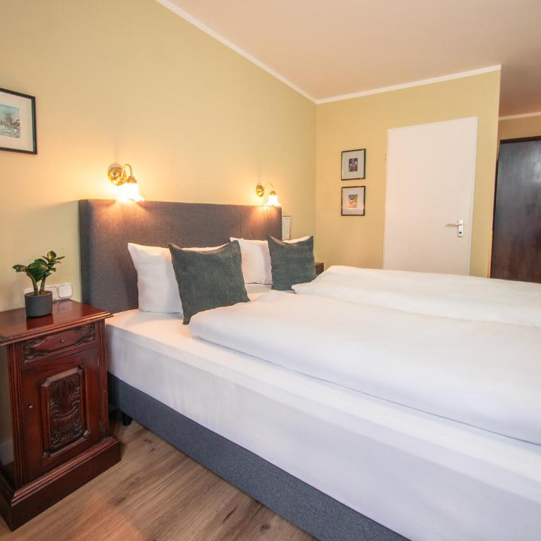 Hotel Altmünchen by Blattl - Habitación Triple Clásica - 18