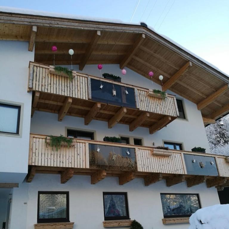 Gemütliche Wohnung 10 Minuten vom See entfernt - Apartment mit 2 Schlafzimmern - 2