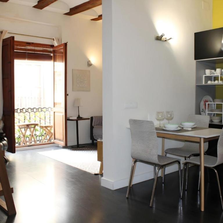Apartamento reformado cerca de la Plaza Redonda - One-Bedroom Apartment - 12