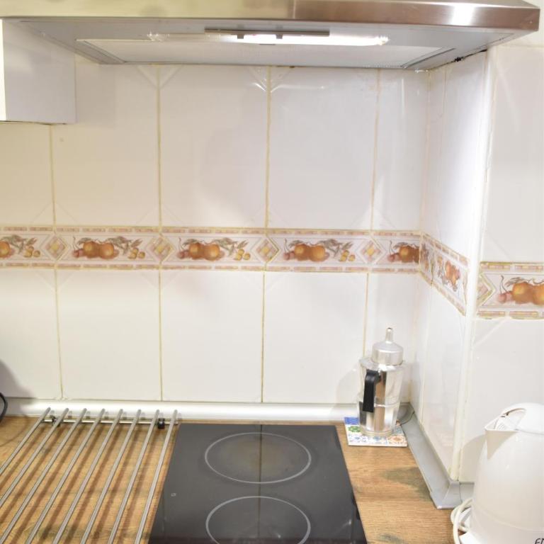 Estudio con encanto en el casco antiguo de Valencia - One-Bedroom Apartment - 4