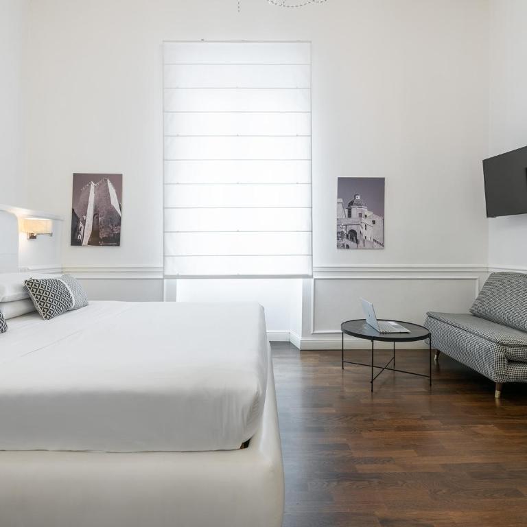 PLEY Cagliari Boutique Rooms - Junior Suite with Balcony - 4