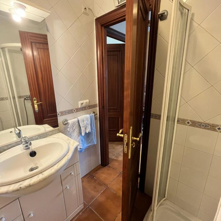 Casa playa Carril - Four-Bedroom House - 16