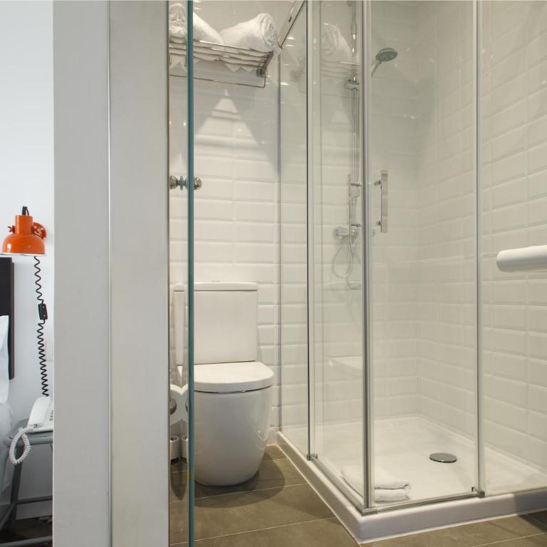 Som Nit Triomf - Double or Twin Room with Balcony - 28