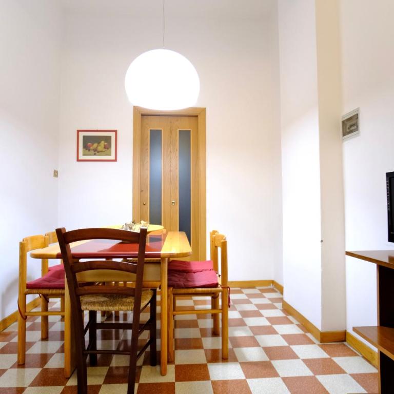 Boccaccio Boutique Apartment - Three-Bedroom Apartment - 21