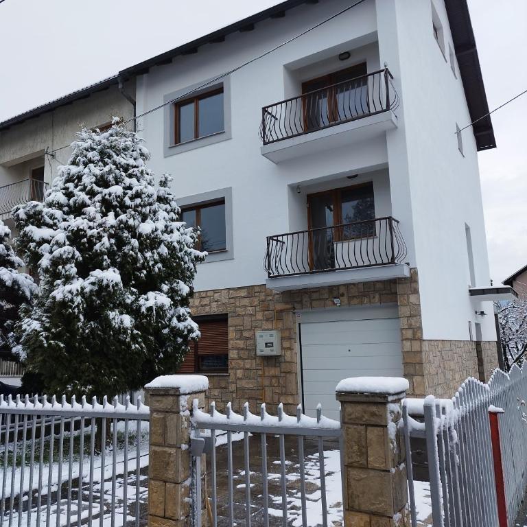 Villa Amer Lux Apartments - Apartment with Terrace - 24
